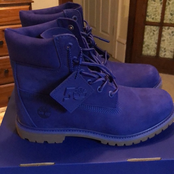 Brand new, just tried on, beautiful color - Picture 8 of 9